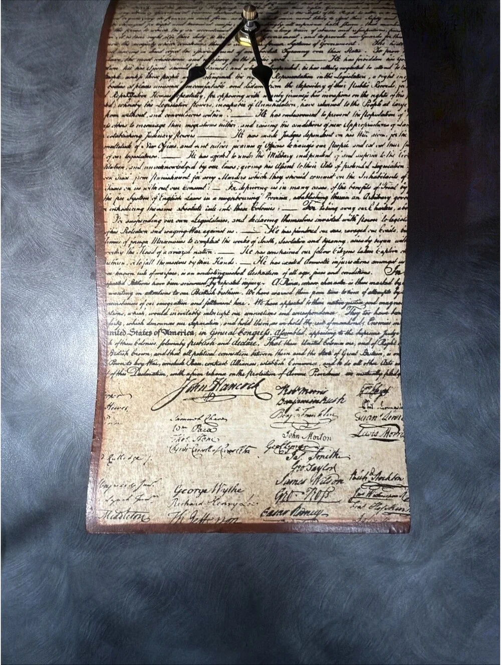 Declaration of Independence Curved Wood Quartz Desk Mantel Clock Americana Decor